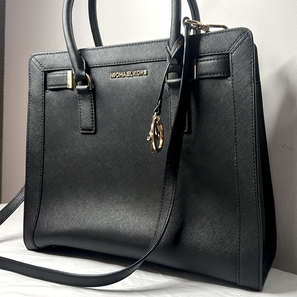 Michael Kors Black Shoulder Tote Bag | Removable Crossbody Strap - Picture 2 of 9